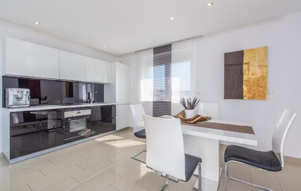 Apartment Anna Novigrad Istria Exteriér fotografie
